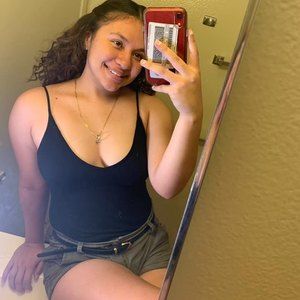 Meet your Posher, Yasmin